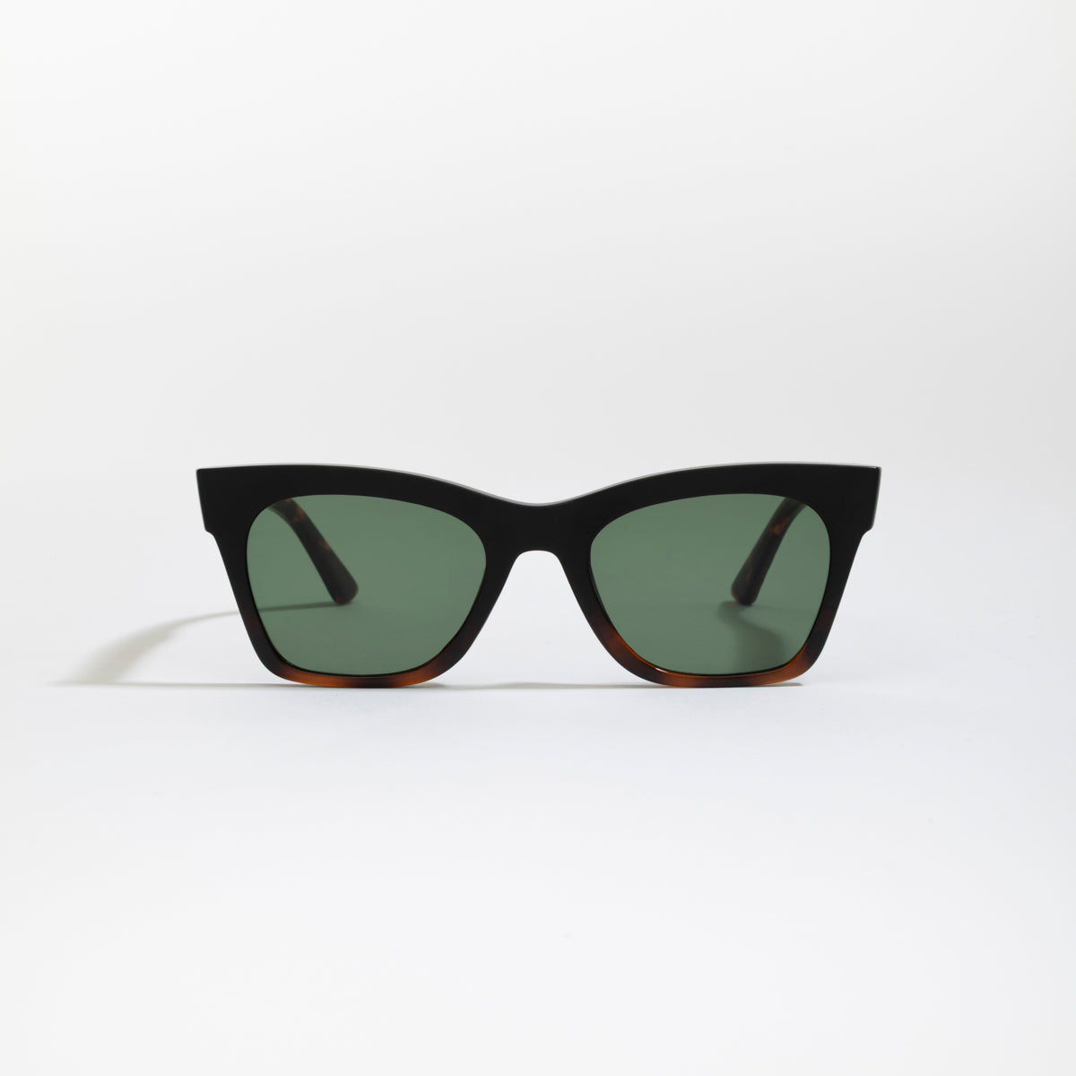 Cain & Co Monochrome